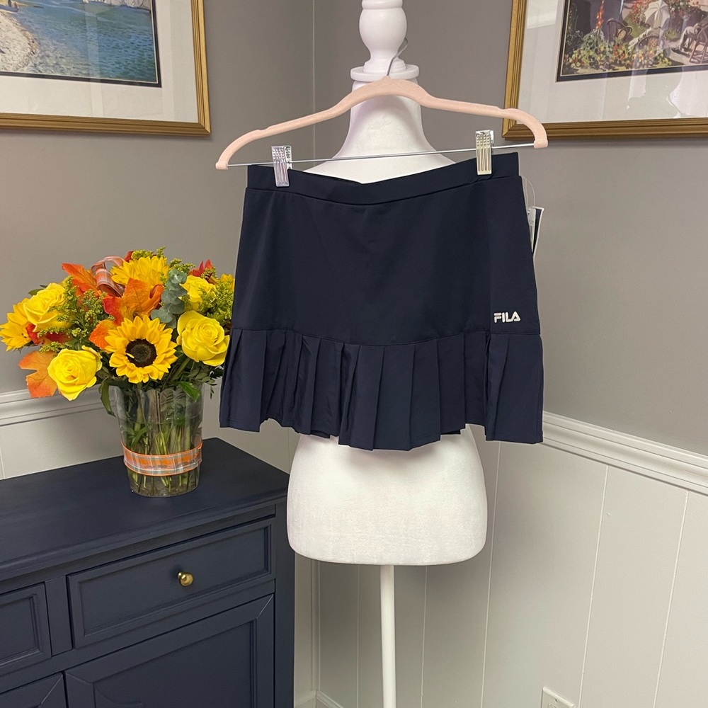 FILA tennis skirt, sports skirt size M NWT